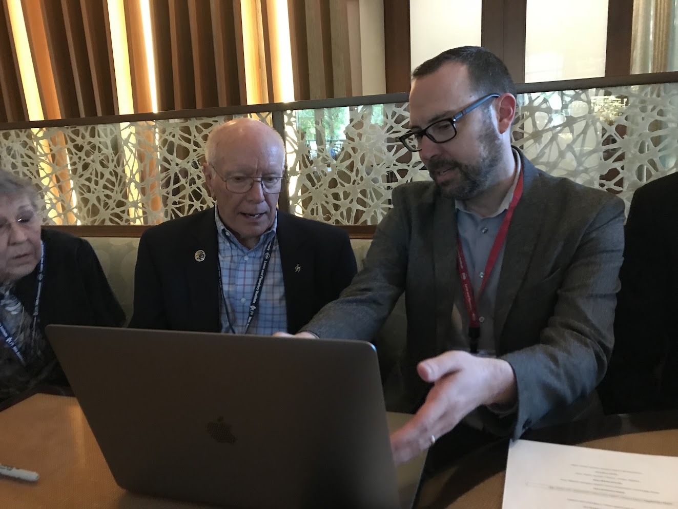 Telling Gerry Griffin about Apollo in Real Time over dinner. Photo by Noah Petro